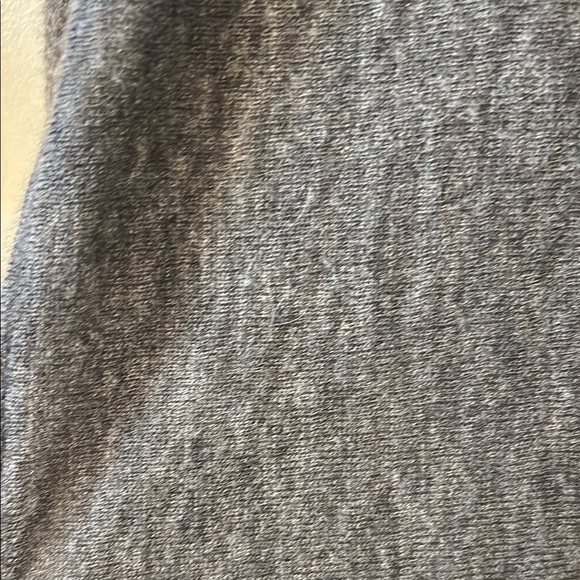 Vince Gray Long Sleeve cashmere wool Relaxed Sweatshirt - Picture 6 of 6